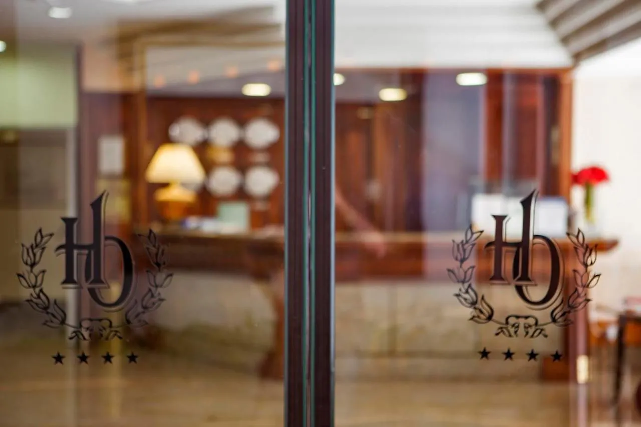 Hotel Orientale Brindisi 4*,