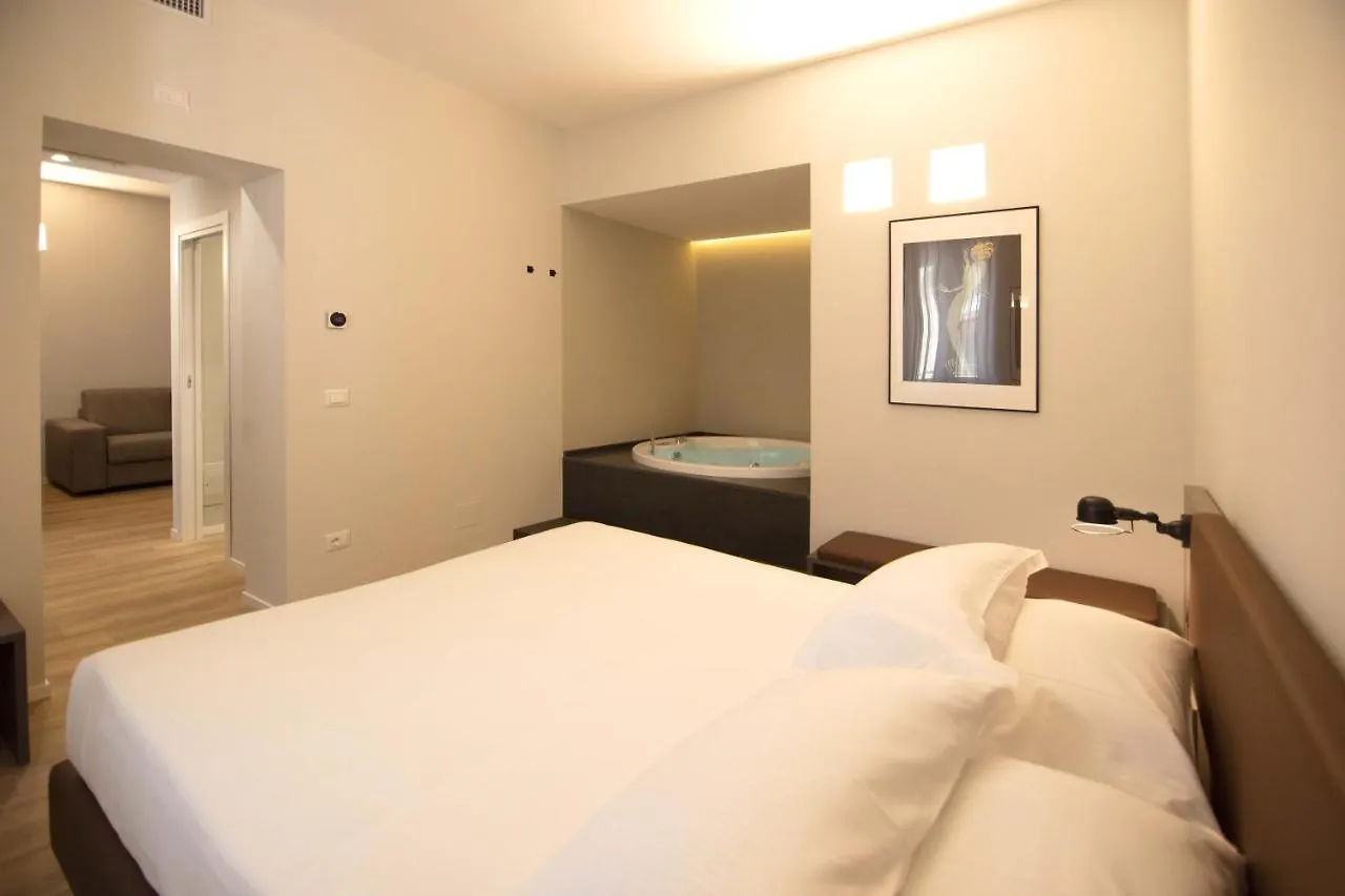 Hotel Orientale Brindisi 4*,  Italy
