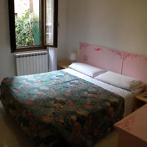 ** Hotel Adua Włochy